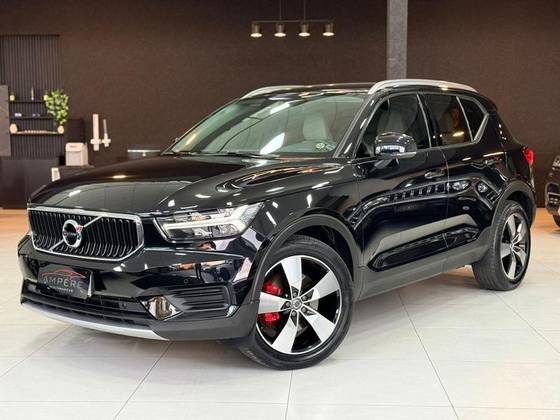 VOLVO XC40 2.0 T4 GASOLINA MOMENTUM GEARTRONIC